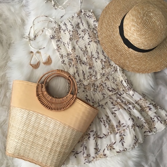 Handwoven Straw Tote - Picture 3 of 6